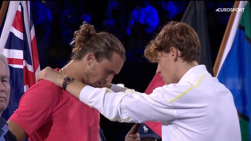 VIDEO Alexander Zverev, după ce a pierdut o finală de grand slam a treia oară: E nasol să stau iar lângă trofeu şi să nu-l pot ridica