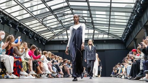 Săptămâna Modei de la Londra interzice utilizarea pieilor exotice în cadrul prezentărilor