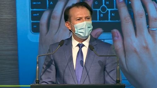 VIDEO Mai mulți liberali s-au dus la sediul PSD cu o scrisoare către Ciolacu: ”Să-și asume toți corupții din partid. PSD este același, PSD-ul lui Dragnea”
