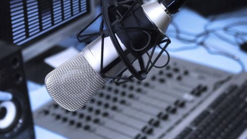 Radioul public: Amenințările xenofobe împotriva unui jurnalist maghiar al SRR și altor două etnii făcute de un politician ungar reprezintă un atac grav împotriva normelor de bază ale democrației și sunt inacceptabile într-o Românie democratică și tolerantă