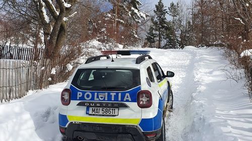 Tânăr de 20 de ani din Vrancea, acuzat că a violat o bătrână de 88 de ani și a jefuit-o