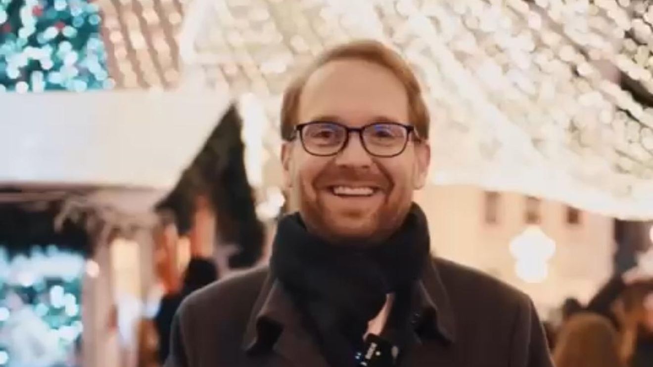 Dominic Fritz: Acum am interzis și Crăciunul. Asta dacă dai crezare noului fake news din bula extremisto-manipulativă / Ce spune primarul Timișoarei despre decizia Filarmonicii de a exclude două piese pe versurile unui poet legionar 