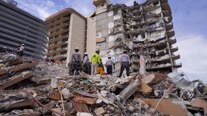 Blocul parțial prăbușit din Miami a fost demolat în totalitate
