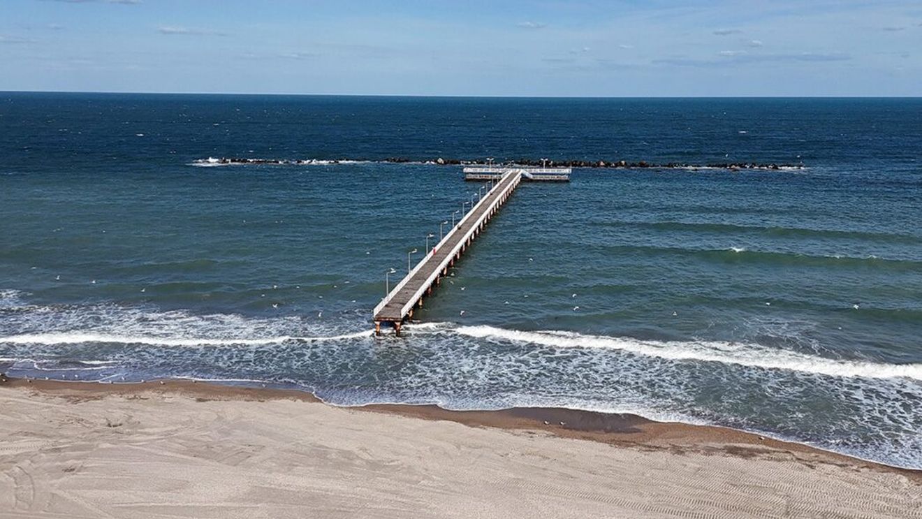 ISE: Pasarela din Mamaia, închisă de aproape 6 ani / Primăria Constanța se află tot la stadiul de documentații și alocă peste 300.000 de lei pentru reabilitare în 2026