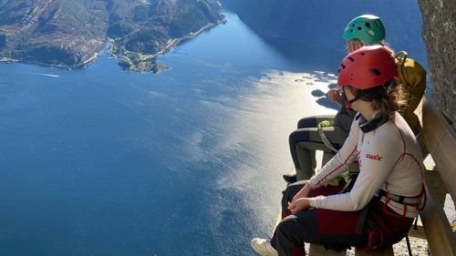 FOTO S-a deschis un traseu turistic uluitor: Via feratta din Norvegia / ”Ai oceanul la 860 de metri direct sub picioarele tale”