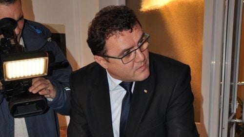 Fostul șef SRI Târgu Mureș, un adversar radical al plăcuțelor bilingve româno-maghiare pe străzile orașului, a devenit consilierul lui Ludovic Orban. El a fost propulsat pe PMP în guvern