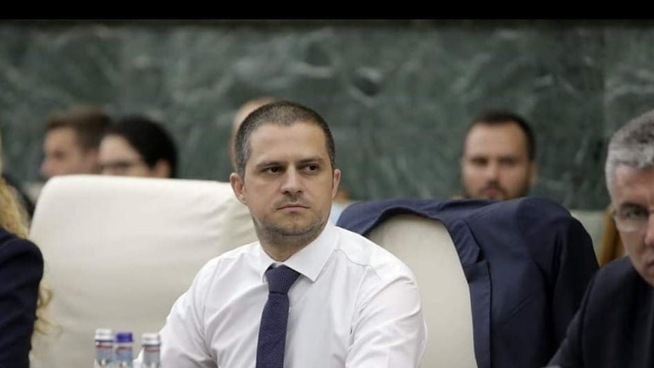 PNL cere, prin intermediul unei moțiuni simple, demisia ministrului Turismului: Un ministru incompetent şi o ţară fără brand. România exportă turiști