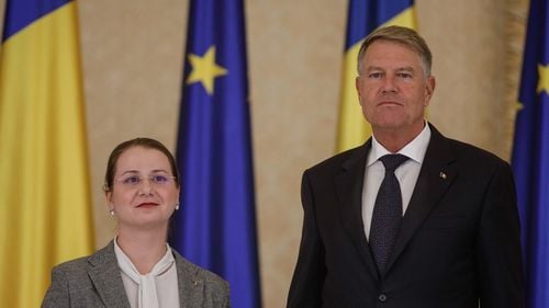 Ligia Deca anunță eliminarea salarizării profesorilor din proiectul legii învățământului preuniversitar