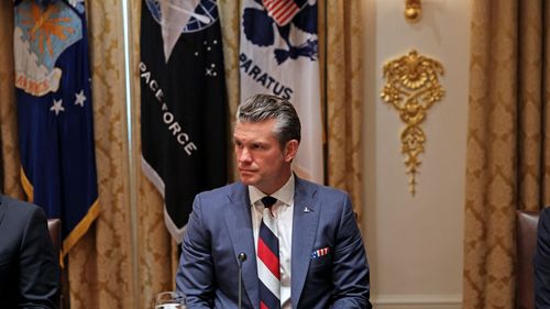 Pete Hegseth, acuzat că a purtat o cravată în culorile Rusiei la întâlnirea cu Zelenski de la Casa Albă
