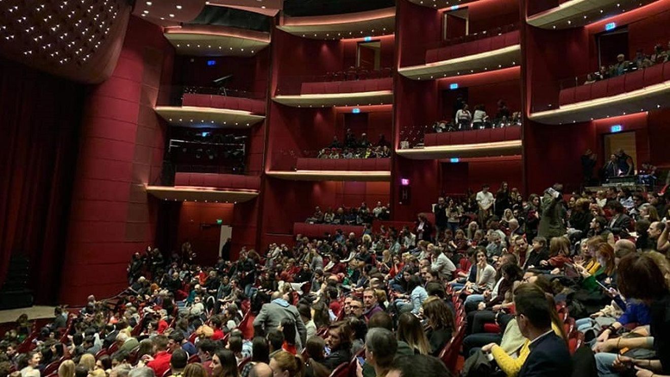 Ion Caramitru, managerul Teatrului Național: Ne aflăm în faţa unui faliment. Falimentul ţine de proasta gospodărire a întregului sistem financiar românesc