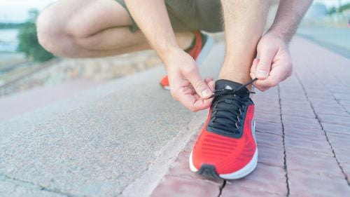 Cum îți poți "păcăli" creierul pentru a face sport: Trei trucuri de pus în practică atunci când nu găsești motivația să ieși la alergat