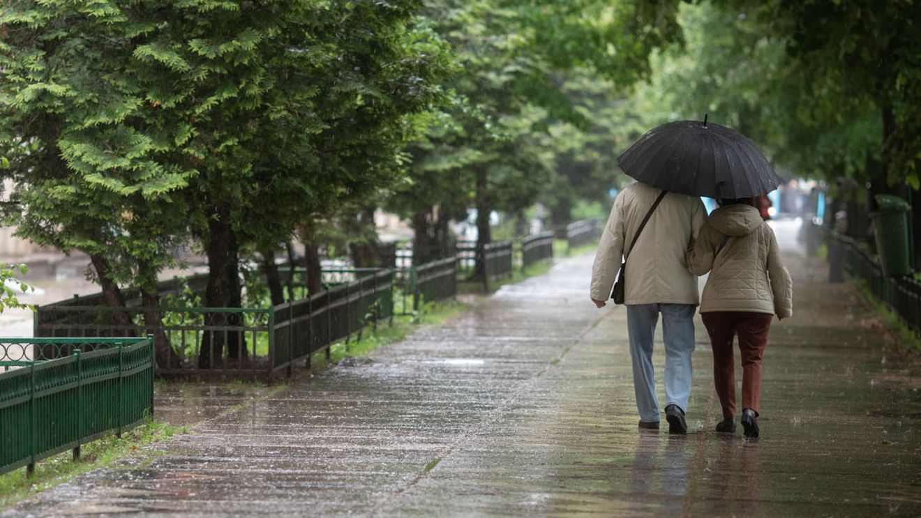 Meteorologii au emis avertizări cod galben de vânt şi ploi pentru mai multe judeţe, inclusiv pentru litoral. Vezi harta
