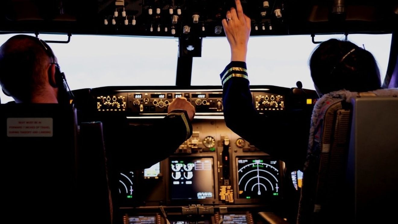 Școala Superioară de Aviație Civilă: Concurs trucat pentru sora președintei comisiei de concurs. Patru inculpați și-au recunoscut vina și au fost condamnați