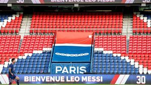 Clubul de fotbal Paris Saint-Germain ar fi angajat o agenție să creeze conturi de Twitter false pentru a desfășura campanii împotriva unor personalități din capitala Franței