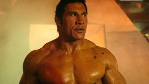VIDEO „The Smashing Machine”: Dwayne „The Rock” Johnson merită un Oscar pentru noul său film? - recenzie
