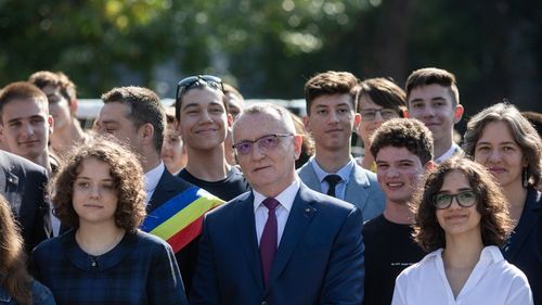 Pledoarie a ministrului Educației pentru eliminarea „goanei după note a elevilor, goana după note, din păcate, a multor părinţi care nu înţeleg că şcoala nu se face pentru notă”