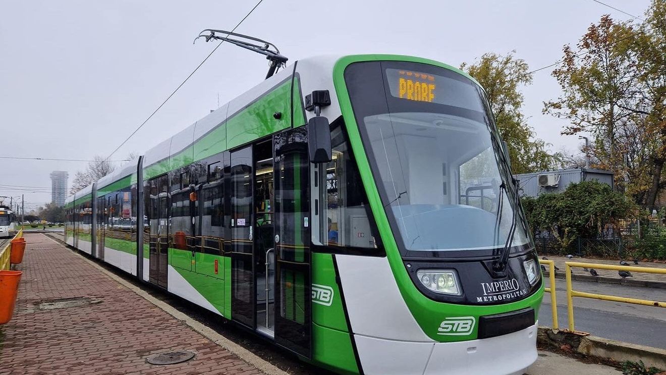 Noile tramvaie Imperio circulă de luni și pe linia 21 din București