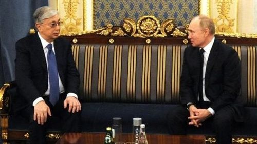 Putin şi preşedintele Kazahstanului, întâlnire pe tema sancţiunilor SUA asupra petrolului / Liderul kazah s-a întâlnit săptămâna trecută cu Donald Trump