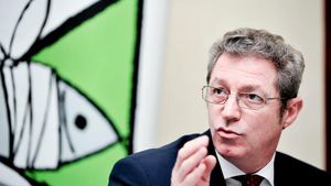 Libertatea: Importatorul celor 1,2 milioane de măști COVID  din China, distribuite de Unifarm în 113 spitale din toată România, a avut firmă offshore cu Streinu-Cercel