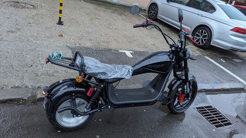 Ce trebuie să faci cu un scuter electric nou din momentul în care l-ai cumpărat și până când ieși cu el pe șosea / „Micul coșmar” prin care a trecut un cumpărător