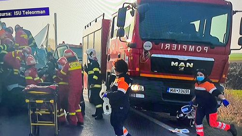 Un bărbat a fost decapitat în urma unui accident auto, în Teleorman / Accidentul s-a produs în urma unei șicanări în trafic / Două TIR-uri și o autoutilitară, implicate în evenimentul rutier