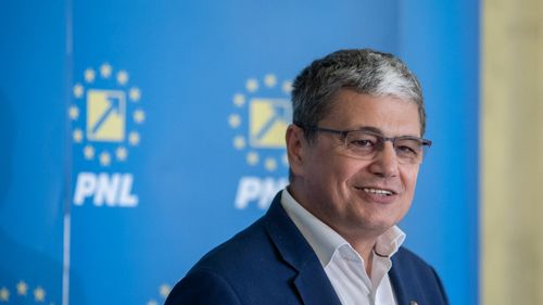 Boloș, despre rotativa din mai: Nu pot să spun că nu mi-aș dori să păstrez postul de la MIPE / Exclus să plec la Digitalizare / Un ministru care urmează a fi schimbat pierde din autoritate