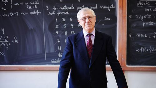 Matematicianul Dorel Duca, sfat către profesori: Prezentați elevilor voștri o matematică umană, pe înțelesul lor, o matematică practică