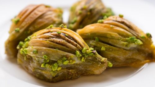 17 noiembrie, Ziua internațională a baclavalei / Prima rețetă a fost găsită în jurnalele de bucătărie ale Palatului Topkapı, din timpul lui Mehmed Cuceritorul