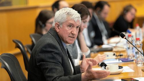 Mircea Diaconu cere sprijin pentru strângerea de semnături pentru prezidențiale: ”Vreau pe toată lumea, nu închid ușa către nimeni/ Nu bat la nicio ușă, e ușa mea”