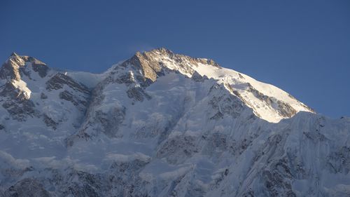 Cădere mortală pentru o alpinistă cehă pe ”muntele ucigaş” din Pakistan / Nanga Parbat este al 9-lea cel mai înalt din lume și unul dintre cei mai periculoși