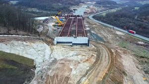 Asociaţia Pro Infrastructură: A3 Nădăşelu-Zimbor-Poarta, peisaj dezolant, şantier pustiu / Şanse pur teoretice de a se încadra în jaloanele PNRR