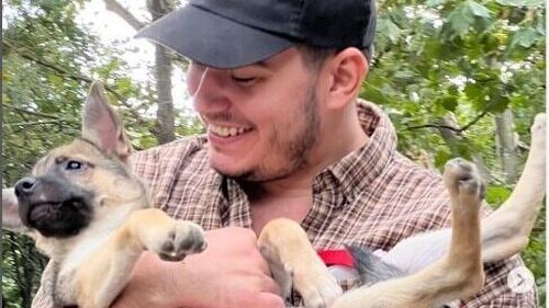 VIDEO Silviu Faiăr, streamerul care face să fie Crăciunul „o dată pe săptămână” / Popularitatea sa, folosită în scop caritabil /„Suntem recunoscători că putem să ajutăm pur și simplu”