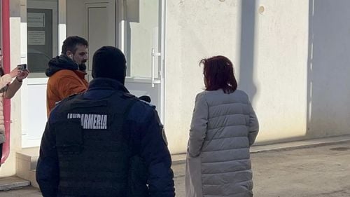 Managerul spitalului din Botoşani rămâne în arest la domiciliu, potrivit unei decizii a Curţii de Apel Suceava / Monica Adăscăliţei e acuzată de luare de mită şi  trafic de influenţă