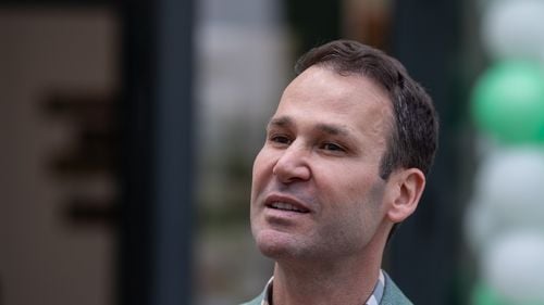 ULTIMA ORĂ Primarul Sectorului 3, Robert Negoiță, trimis în judecată de DNA în dosarul de corupție legat de contractul de salubritate cu Rosal Group / Prejudiciu uriaș calculat de procurori, peste jumătate de miliard de lei