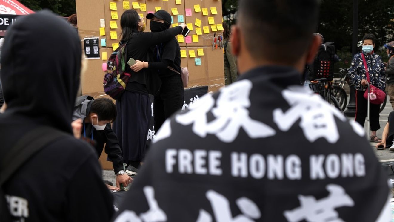 Primele condamnări pentru "răzvrătire" legate de mişcarea pro-democraţie au fost pronunţate în Hong Kong