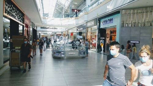 Canada a fost dată în judecată pentru 11 milioane de dolari de o organizație anti-vaccin și anti-măști: Pandemia este falsă