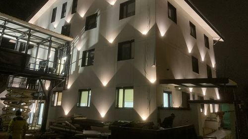 Au fost finalizate lucrările de modernizare la Maternitatea Brașov / Clădirea mai are nevoie de avize pentru funcţionare