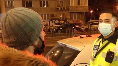 Livrator de mâncare din Bucureşti, prins drogat la volan, către polițist: Da, frate, dar eu am comanda, se răceşte în maşină. Trebuie să ducem comanda că ne face ăla reclamaţie