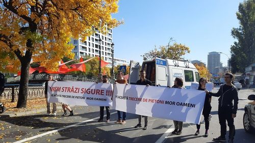 Un nou protest spontan în București, după un accident mortal pe o trecere de pietoni