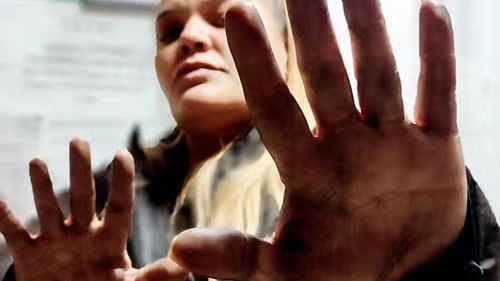 Activista Angi Șerban: Am fost reținută politic pentru că sunt activist anticorupție. Resursele statului au fost cheltuite pentru această încercare eșuată de a mă închide