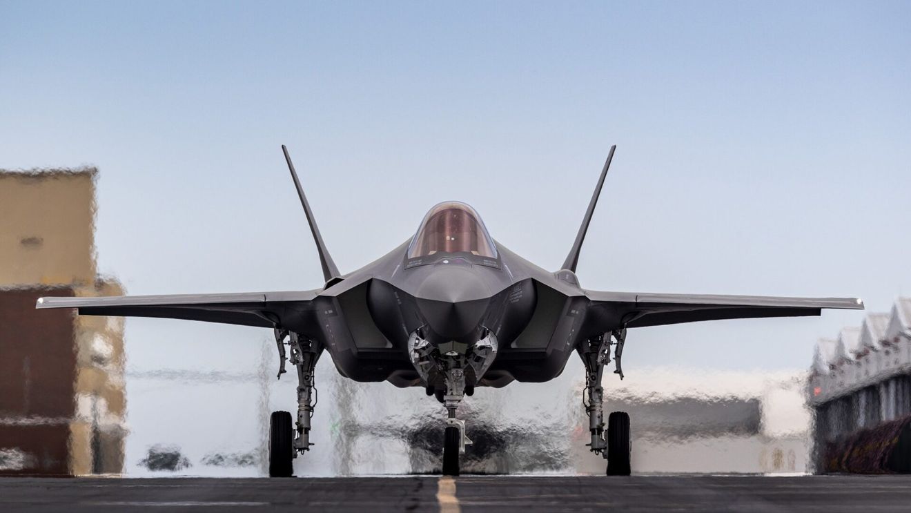 Elena Lasconi: Contractul pentru F-35 ar trebui ori reziliat, ori să avem condiţia să facem actualizările de soft în ţară