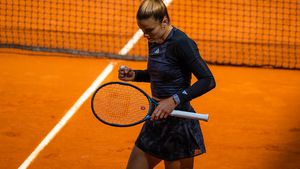 Jucătoarea elenă Maria Sakkari, adversara Irinei Begu în sferturile turneului de tenis la Madrid/ Meciul este programat marți, 2 mai