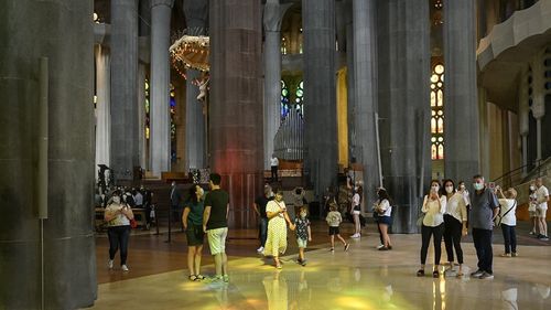 S-a redeschis catedrala Sagrada Familia din Barcelona/ Medicii din prima linie au primit gratuit 2000 de bilete