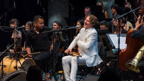 Bosnian singer Goran Bregović refused entry to Moldova will perform instead in Romania / He supports the annexation of Crimea and publicly supports the Russian invasion of Ukraine