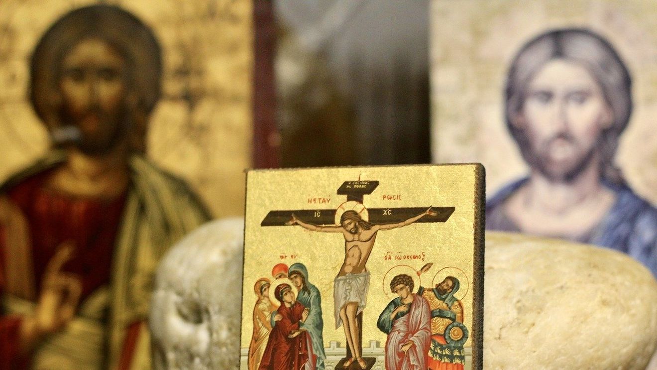 Peste 986.000 de români îşi sărbătoresc onomastica de Sfântul Andrei / Ce alte nume derivate există