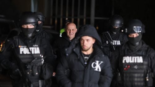 Ce argumente au mai invocat procurorii pentru a cere arestarea preventivă a lui Horațiu Potra: Un apelant anonim a sesizat 112 că “peste 20 de bărbați”, printre care “foști luptători din Legiunea Străină”, se îndreaptă spre București pentru a face “prăpăd”