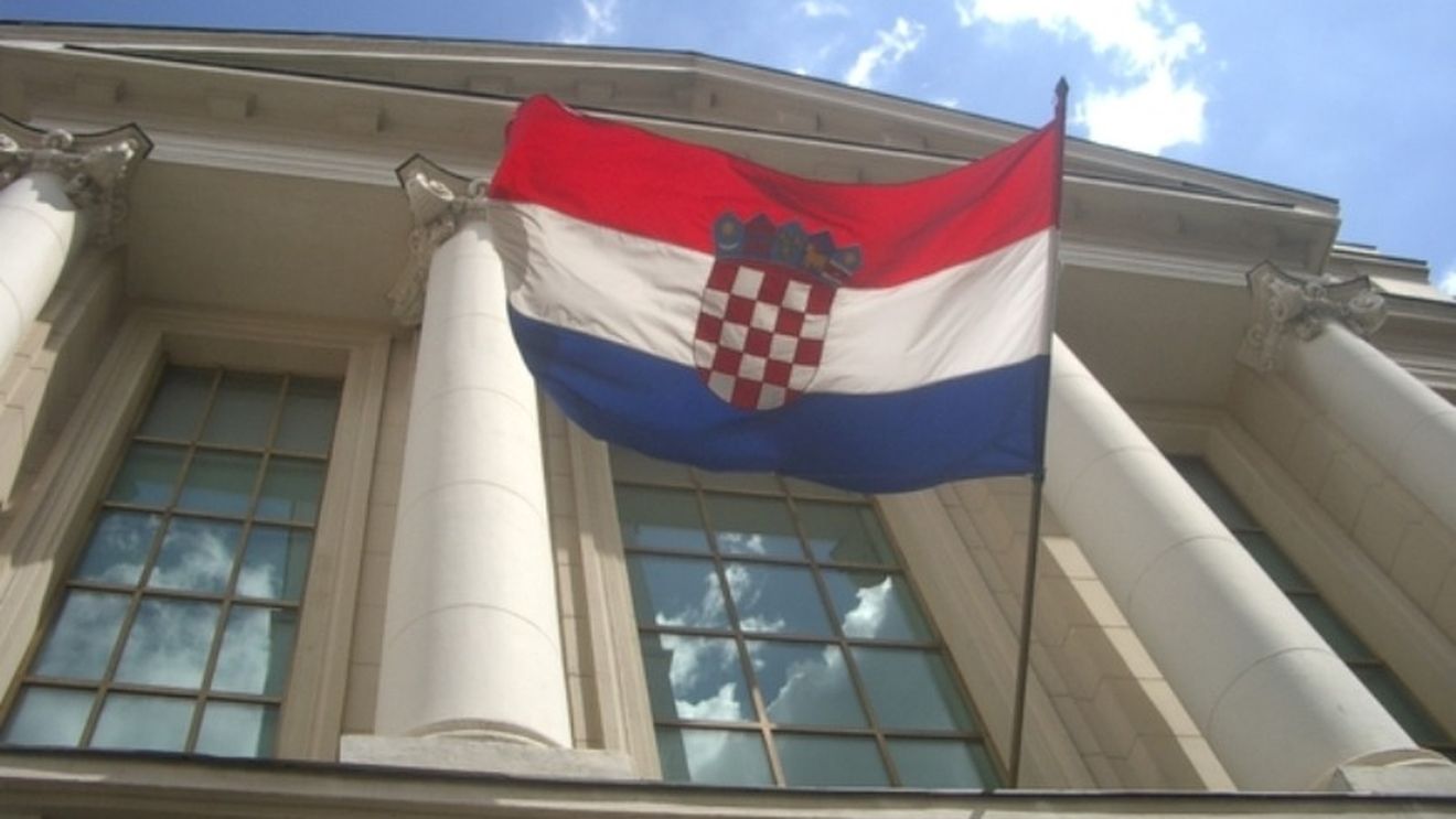 A început al doilea tur de scrutin în cadrul alegerilor prezidenţiale din Croaţia / Preşedintele în exerciţiu e considerat favorit