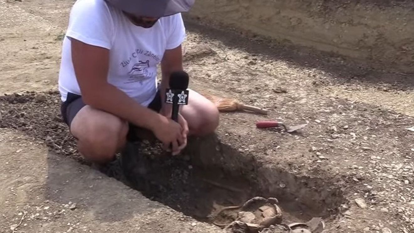 Figurine mici din lut, vechi de circa 8.000 de ani, descoperite în vestul Turciei