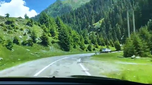 VIDEO Transfăgărășanul a fost redeschis circulației. Traficul rutier este interzis în continuare noaptea