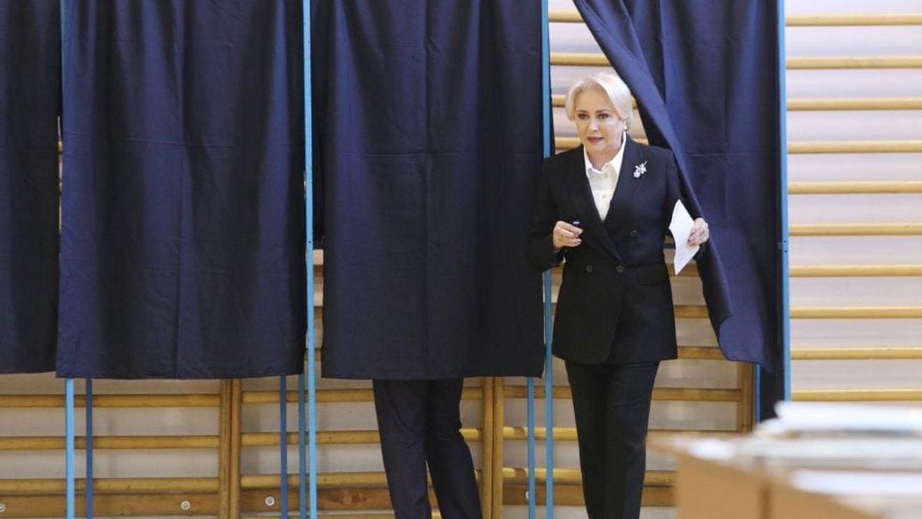 Cu două ore înainte de închiderea urnelor, prezența estimată de USR e 18,14%